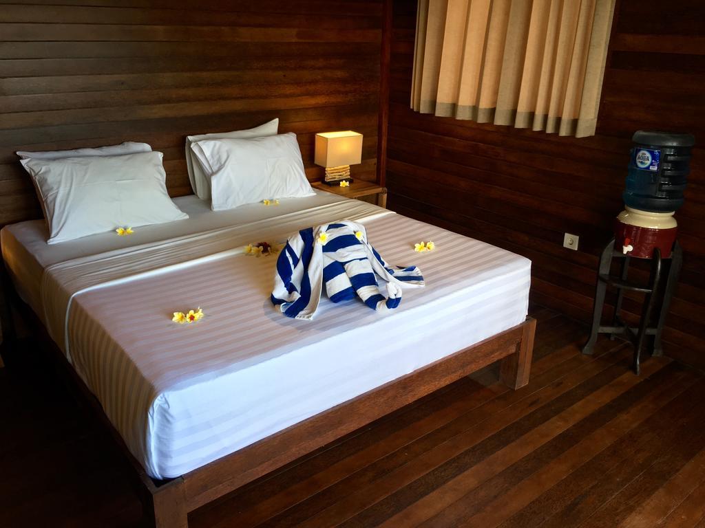 Twin Island Villas & Dive Resort Nusa Lembongan  Exterior photo