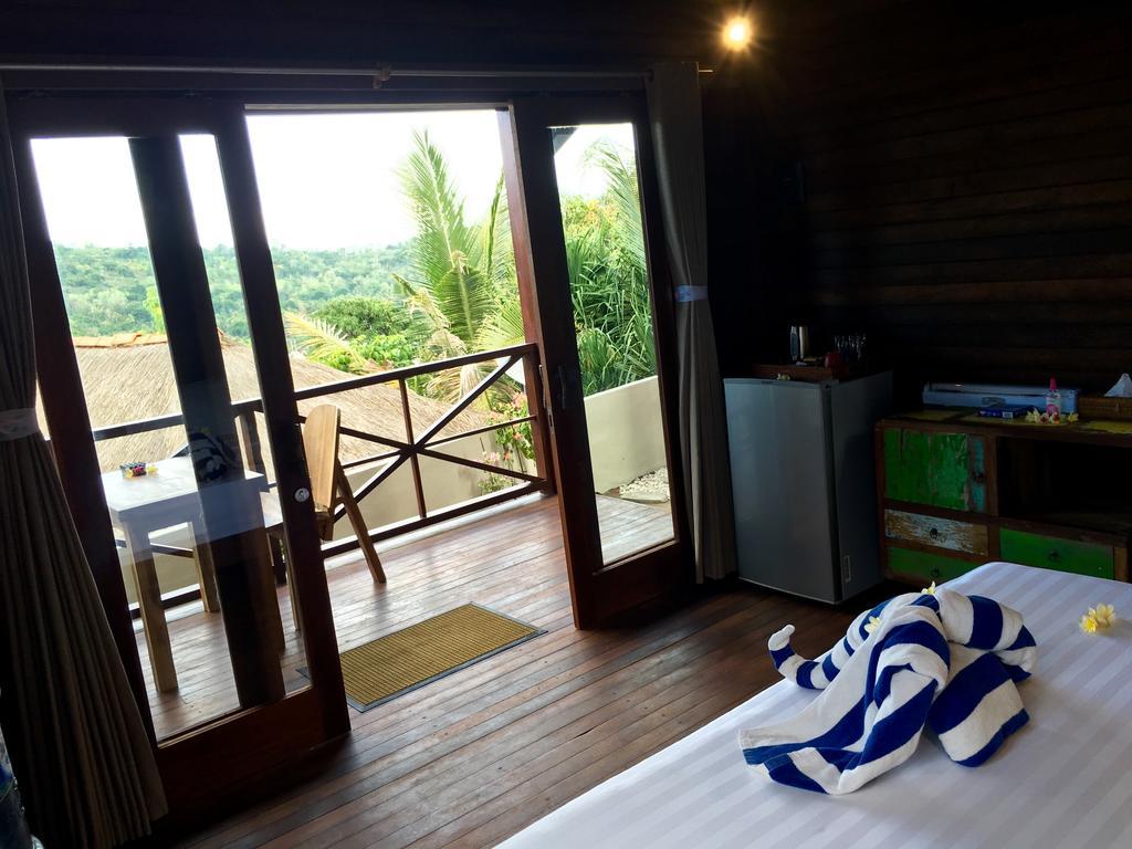 Twin Island Villas & Dive Resort Nusa Lembongan  Exterior photo